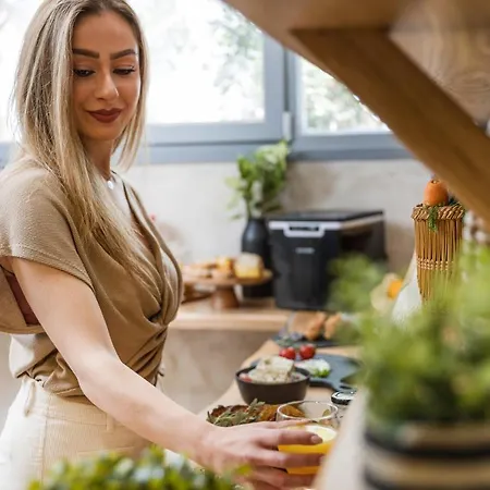 Ξενοδοχείο με διαμερίσματα Korali Palace 4*