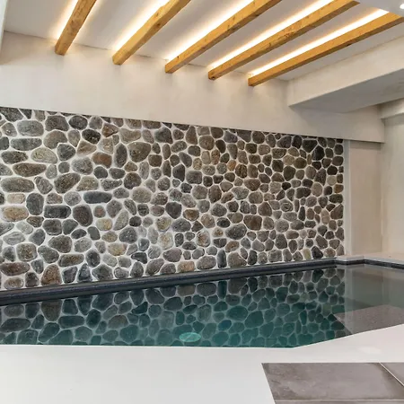 Lägenhetshotell Korali Palace 4*