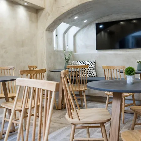 Korali Palace Ξενοδοχείο με διαμερίσματα 4*